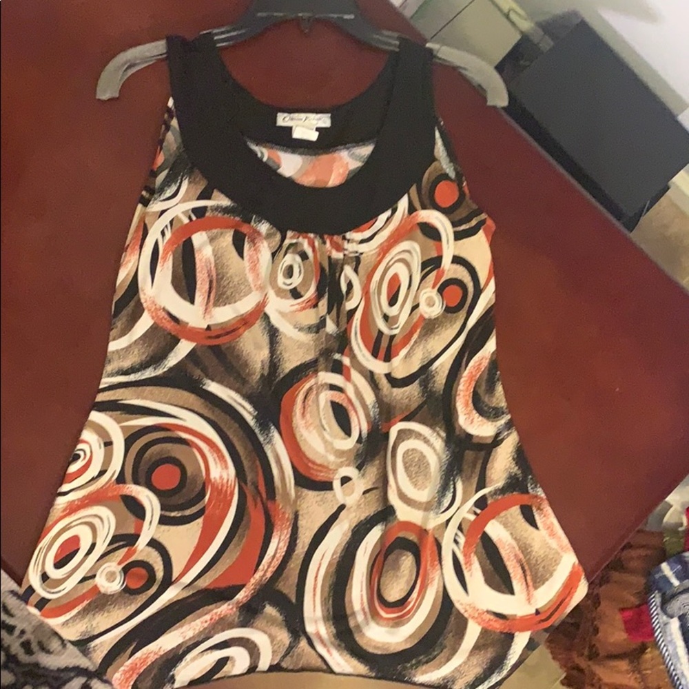 Medium circle design shirt